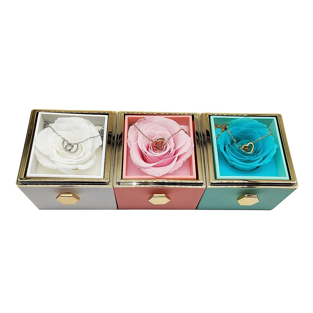 2023 New Design Eternal Rose Preserved Rotating Jewelry Box In A