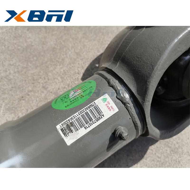 サボ Zz4257v3247b1 Sinotruk Howo 6x4 Left 380HP 400HP TRACTOR Truck for