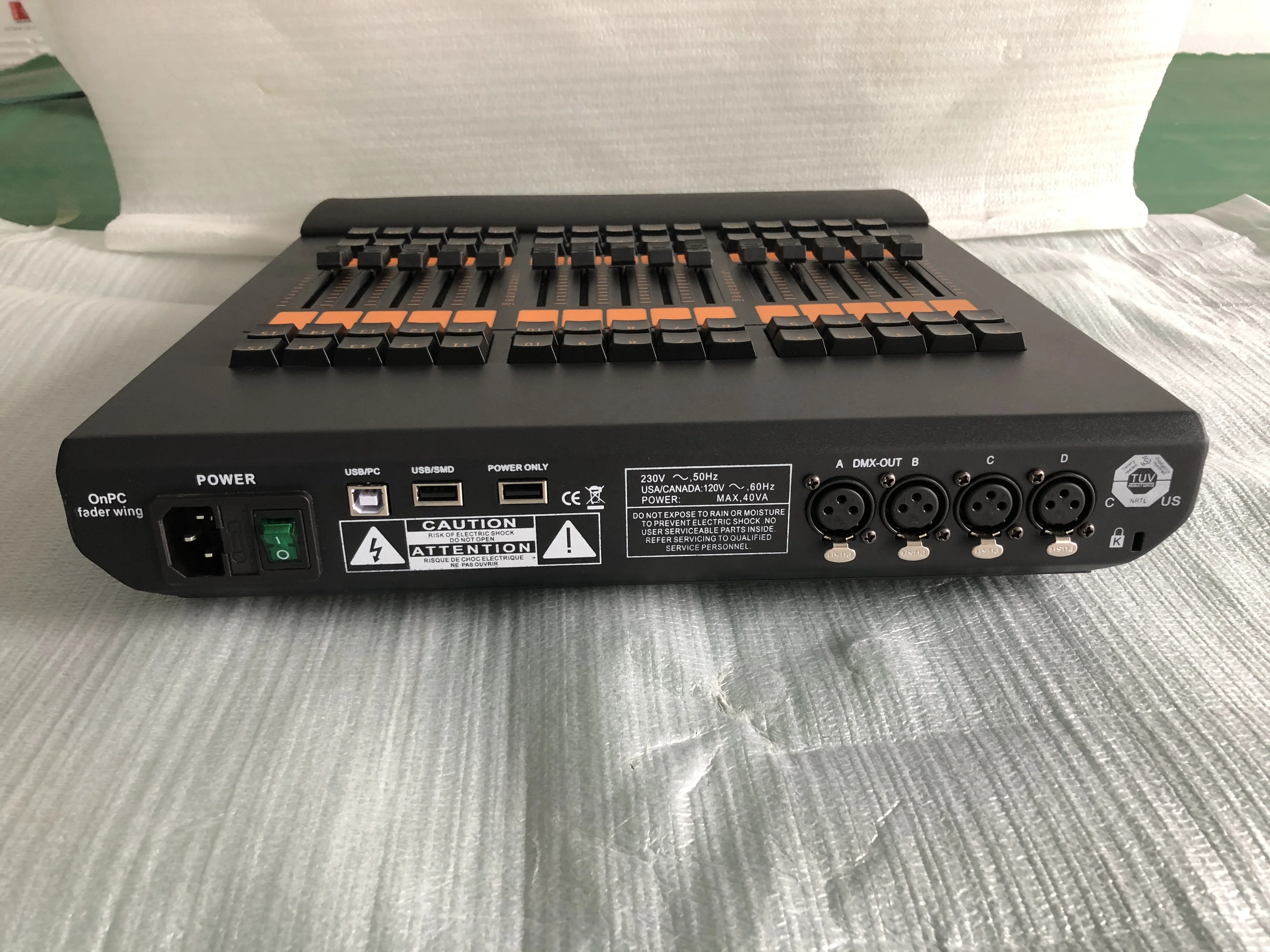 Stage DJ Disco Intelligent DMX Grand Ma2 Console on Pc MA2 Fader Wing