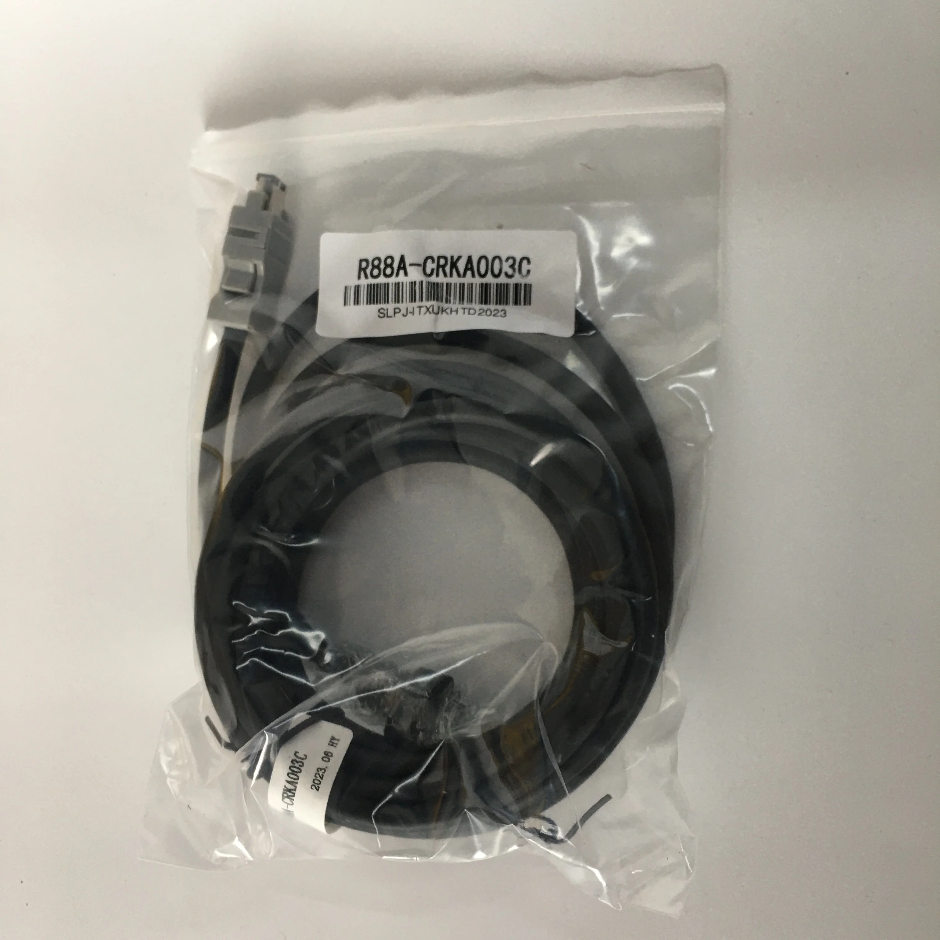 Omron Servo encoder cable R88A-CRKA003C Omron Servo encoder cable R88A-CRKA003C