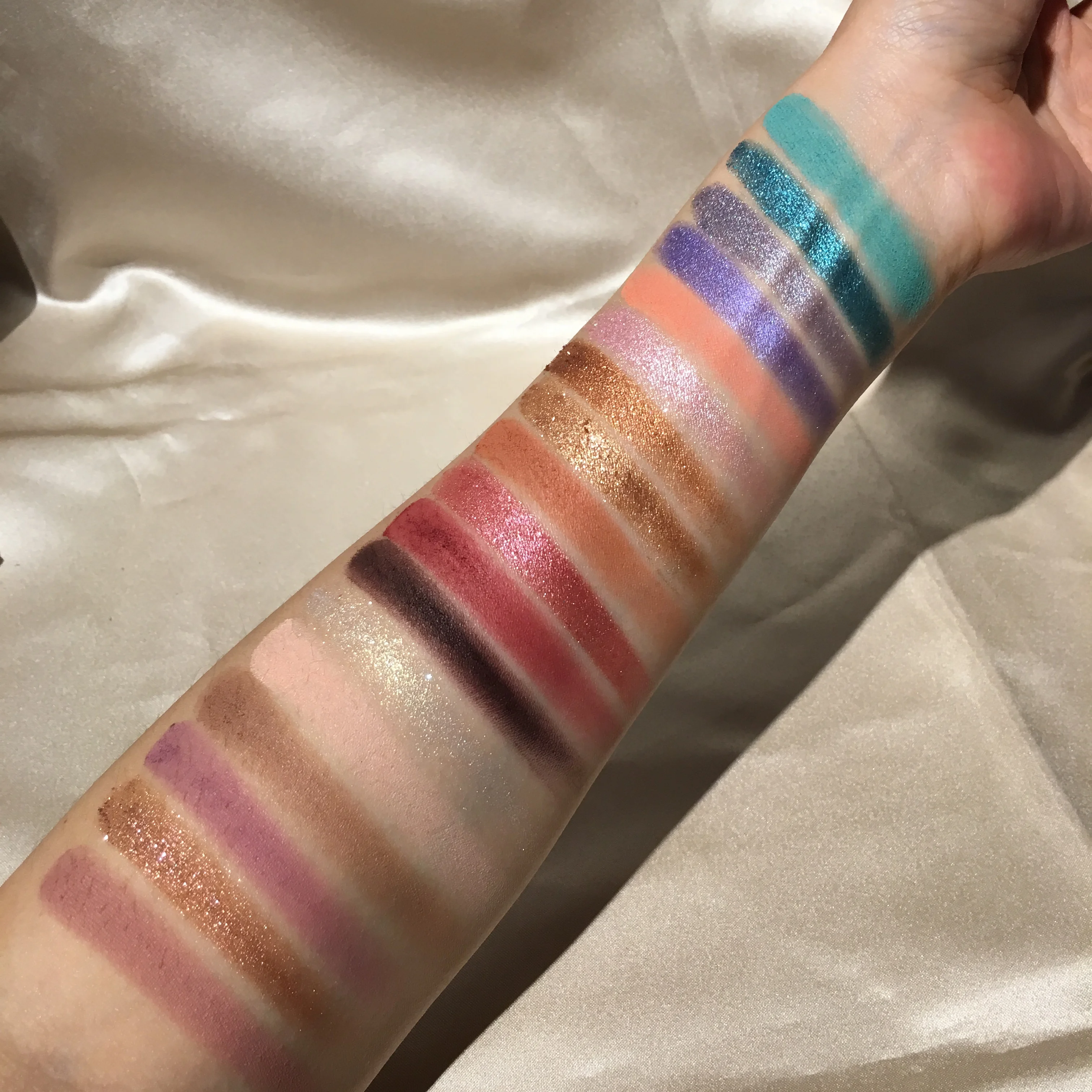 2021 BEAUTY GLAZED of Mysterious  18 Vegan Color Eye Shadow Make up High Pigment New Planet Eyeshadow Palette