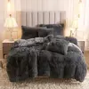 gris oscuro