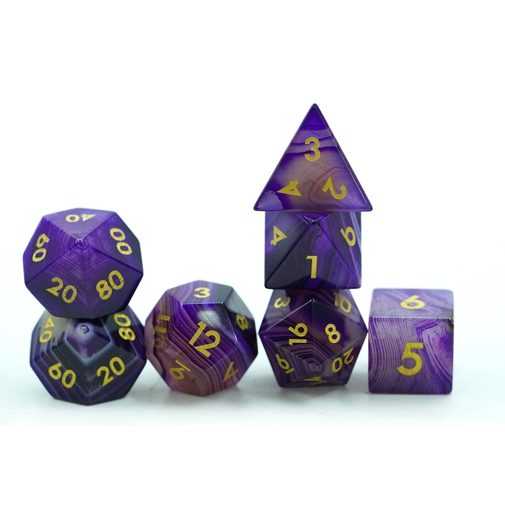 Polyedriske med tilpasset logo RPG Dungeons and Dragons stein skarpe kanter mønster naturlig lilla agat edelstein stripe terningssett
