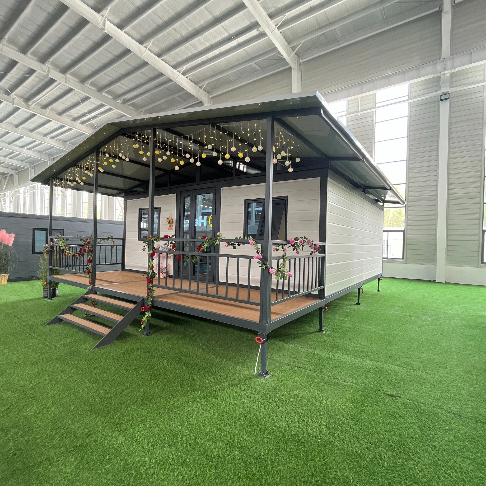 New Type Commercial or Personal Use 40FT Prefabricated Home Mobile Tiny Home Expandable Container House