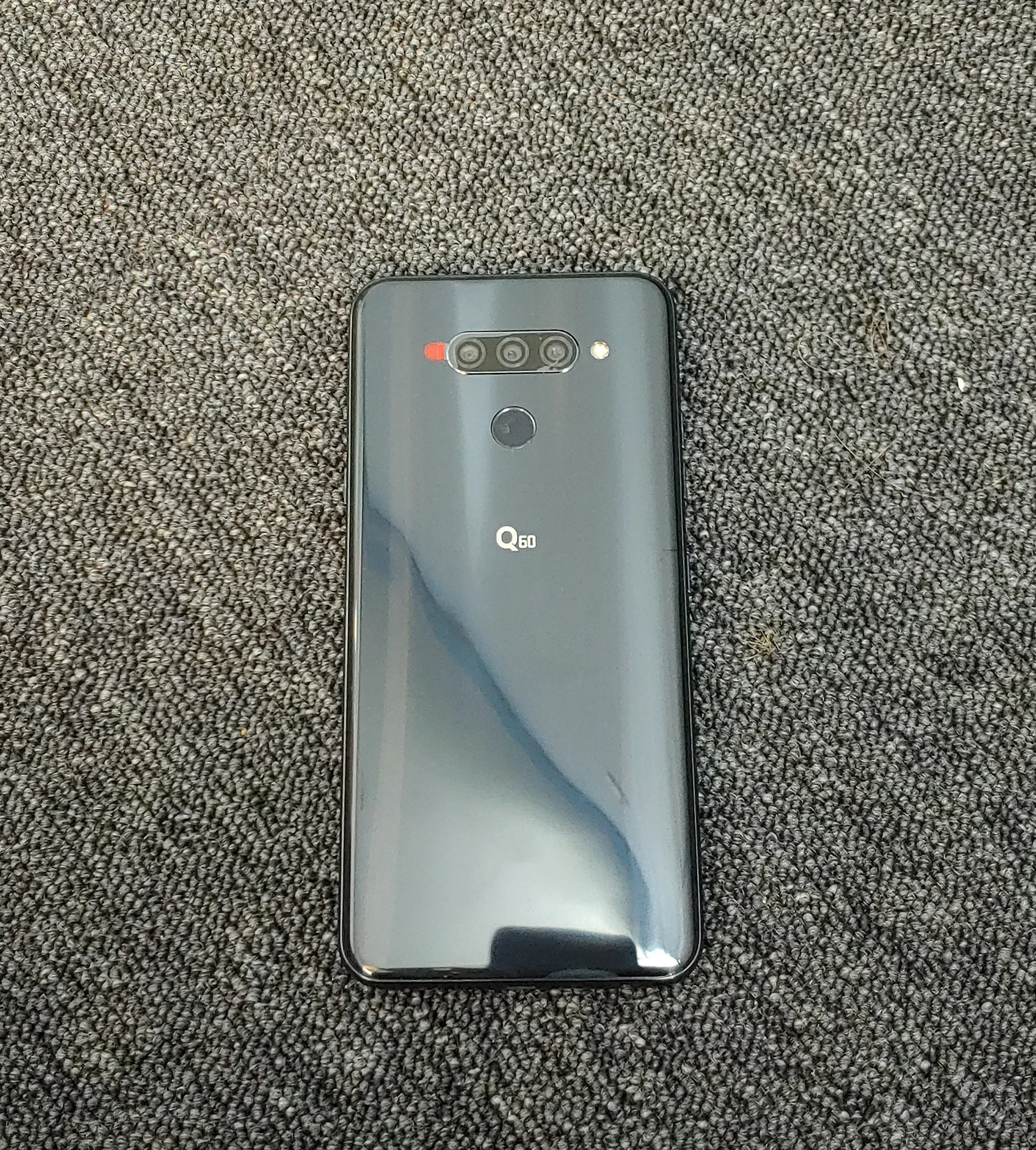 Redmi 30 s. LG телефоны 2021. LG телефоны 2021 новые. Redmi used. LG q61 бу в руках.