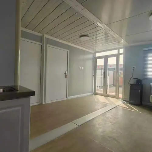 10ft 20ft Expandable Steel Container Prefab Floating Boat Houseboat for Hotel Water Detachable Flat Pack Wooden Office Container