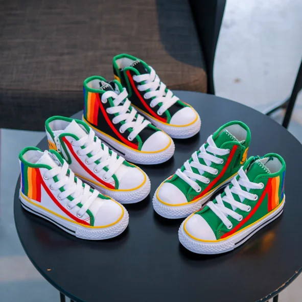 comfortable canvas sneakers