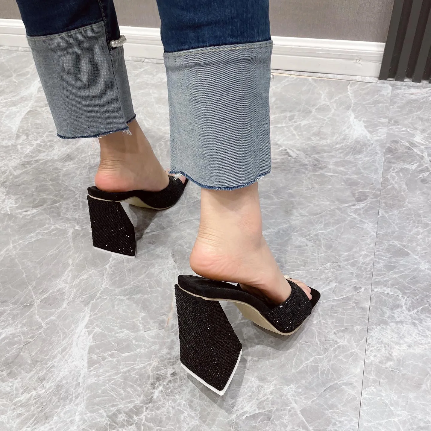 PDEP блестящие женские туфли на квадратном каблуке с квадратным носком и Т-образным ремешком