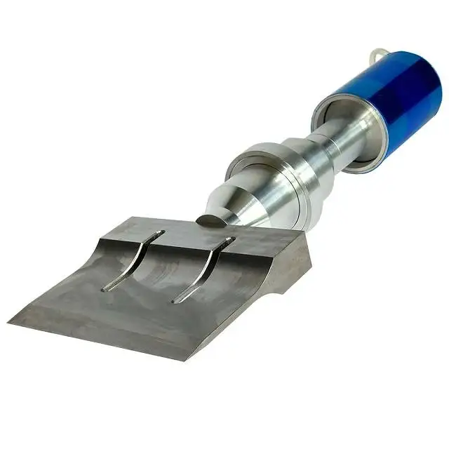 Перфорированный деревянный набор для пиццы и нож для пиццы