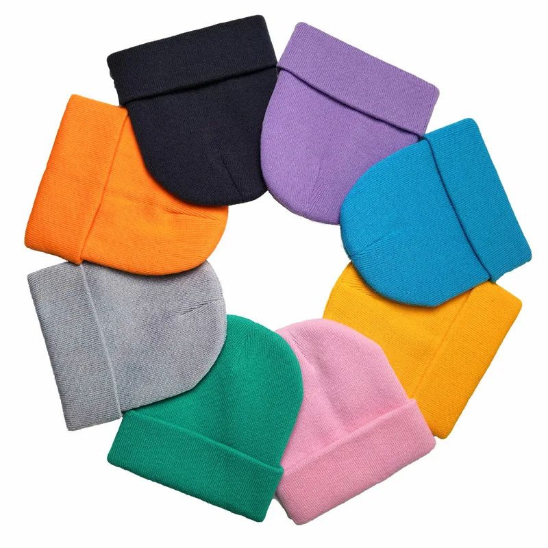 Fashionable Custom Embroidery Logo Solid Color Warm Winter Beanie Knit Hats Manufacturer