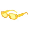 Cadre jaune transparent avec film jaune