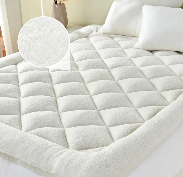 Breathable Winter Down Alternative Filling Medium Firm Soft Warm Sherpa Fabric Fitted Soft Bed Mattress Topper with Deep Pocket
