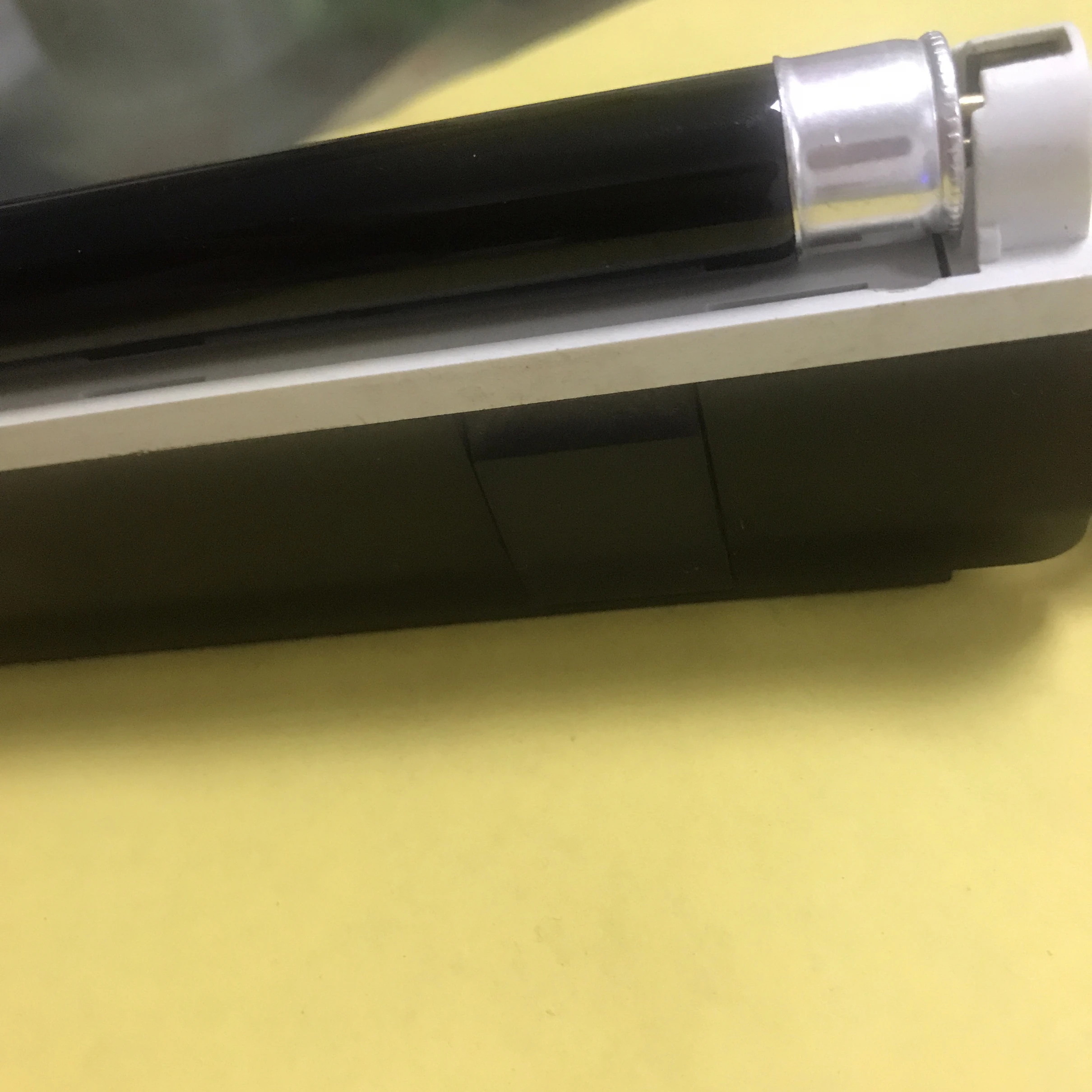 DL-01 T5 4W Black High Quality UV Portable Money Detector With Flashlight