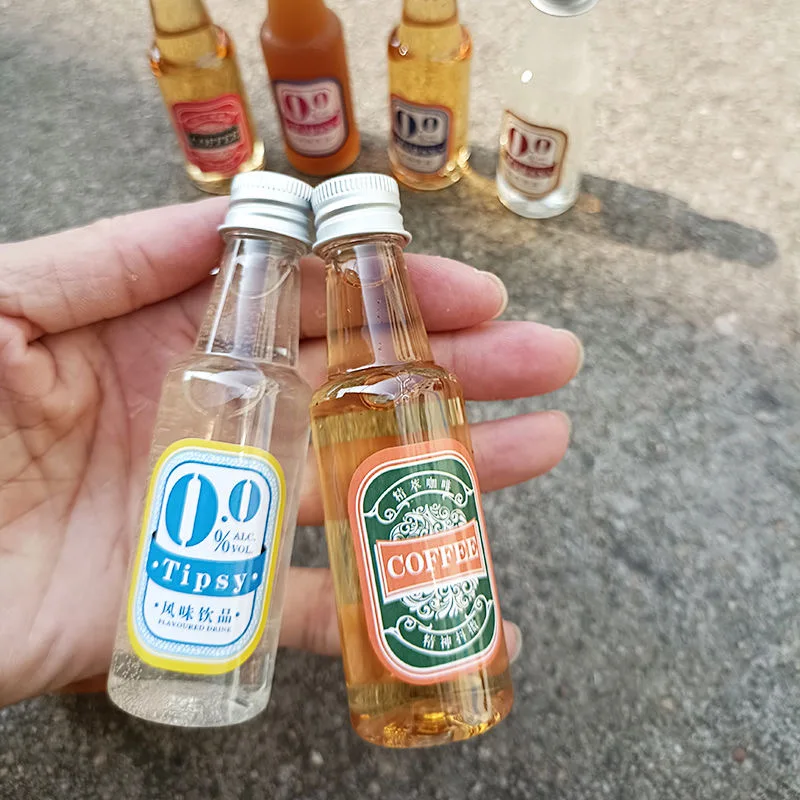 Mini Liquor Bottles 25ml 50ml Mini Empty Plastic Alcohol Shot Bottles With Aluminium Cap or Plastic Child Proof Li