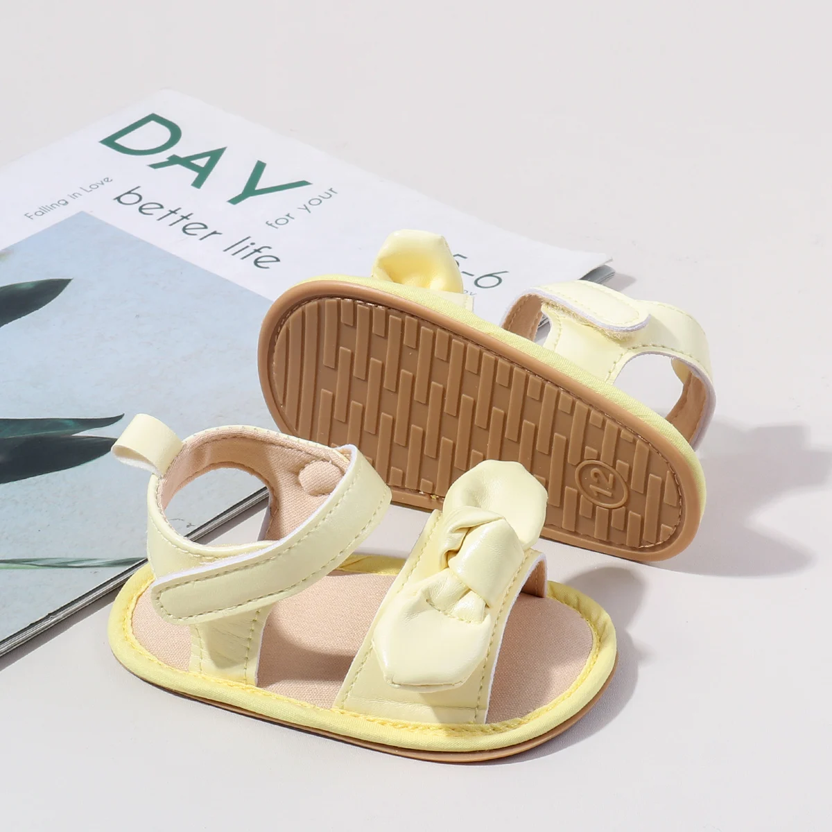 Beautiful Bling Design PU Leather Baby Infant Newborn Girl Princess Shoes 2025 manufacture