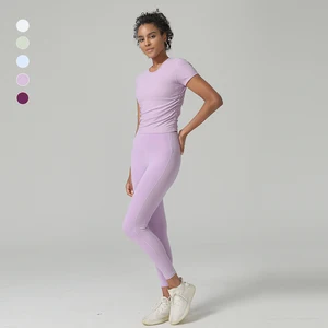 Custom Yoga Conjuntos Lounge Wear Yoga Sets Fitness Women Solid Ribbed Two Piece Set Women Short Sleeves Loungewear Women Sets