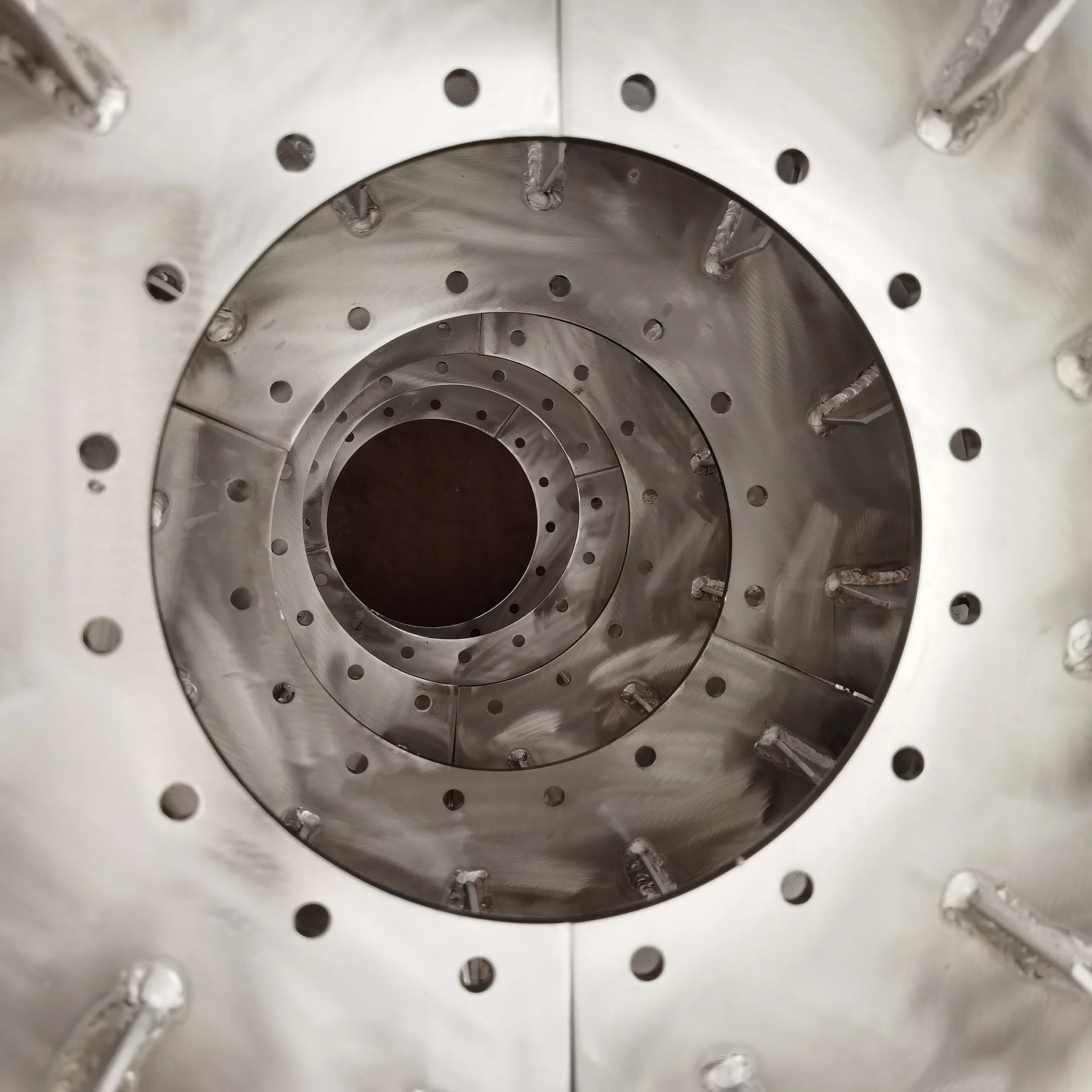 Curved Blade Disc Closure Turbine Agitator for Gas Handling