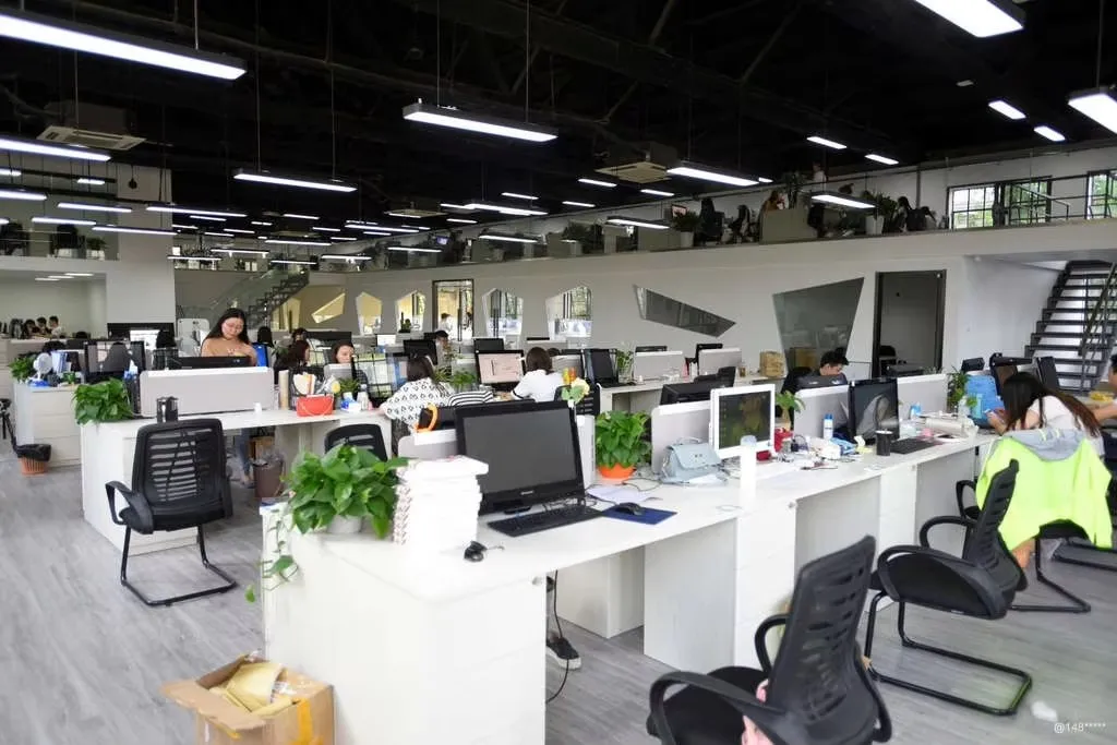 Guangzhou Jinlou Trade Co., Ltd.