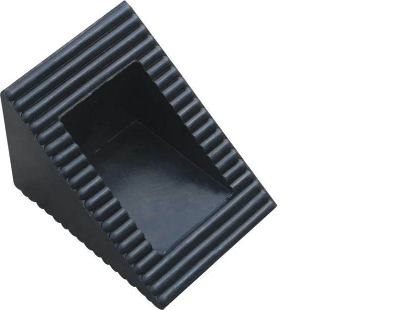 Rubber Wheel Chock for Secure Truck Parking Lifts and Protects Wheels for Car Parking Lot manufacture