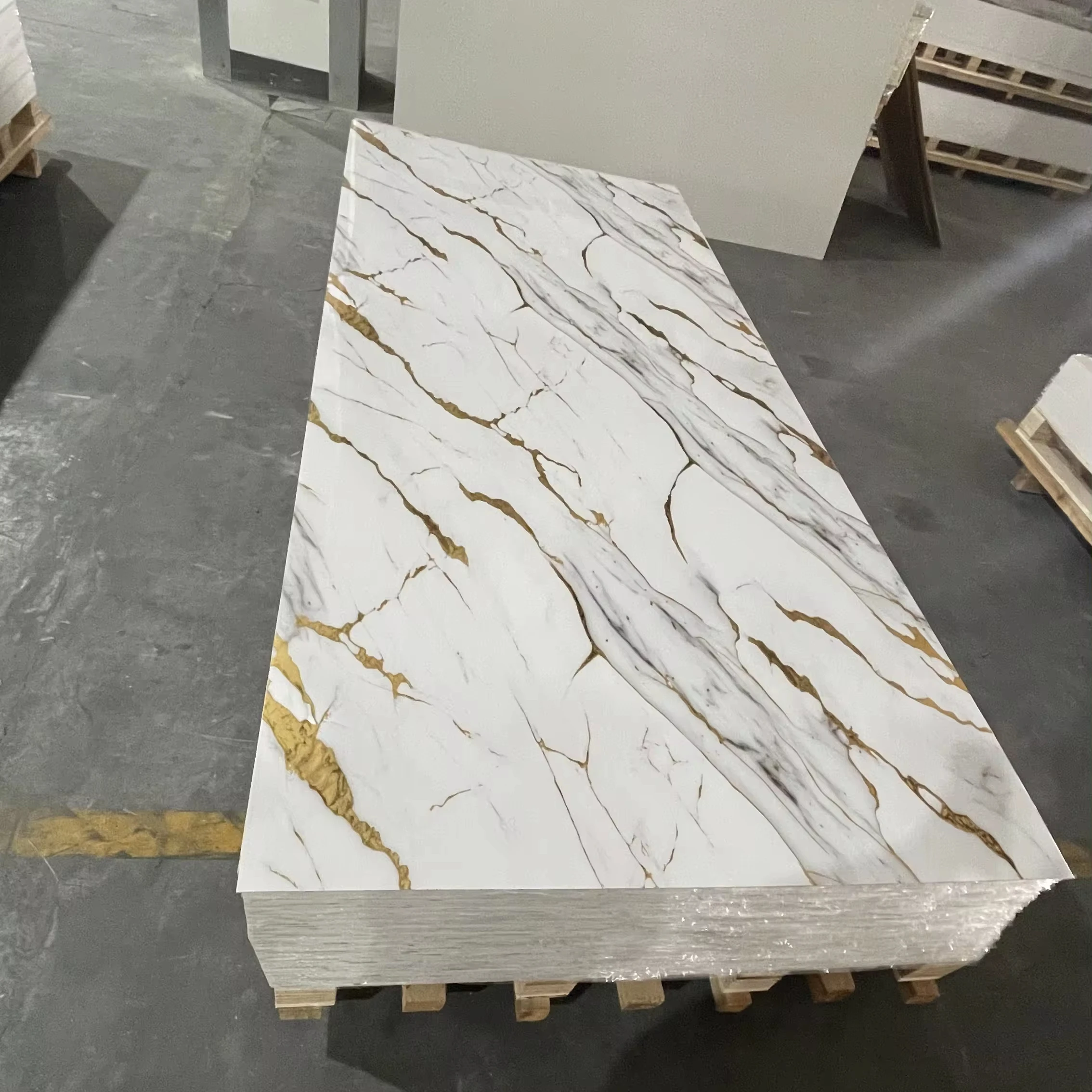 2024 Modern Style Gilt 4*8 UV Board White With Gold Marble Sheet Wall Panel for Home Background Wall Decoration