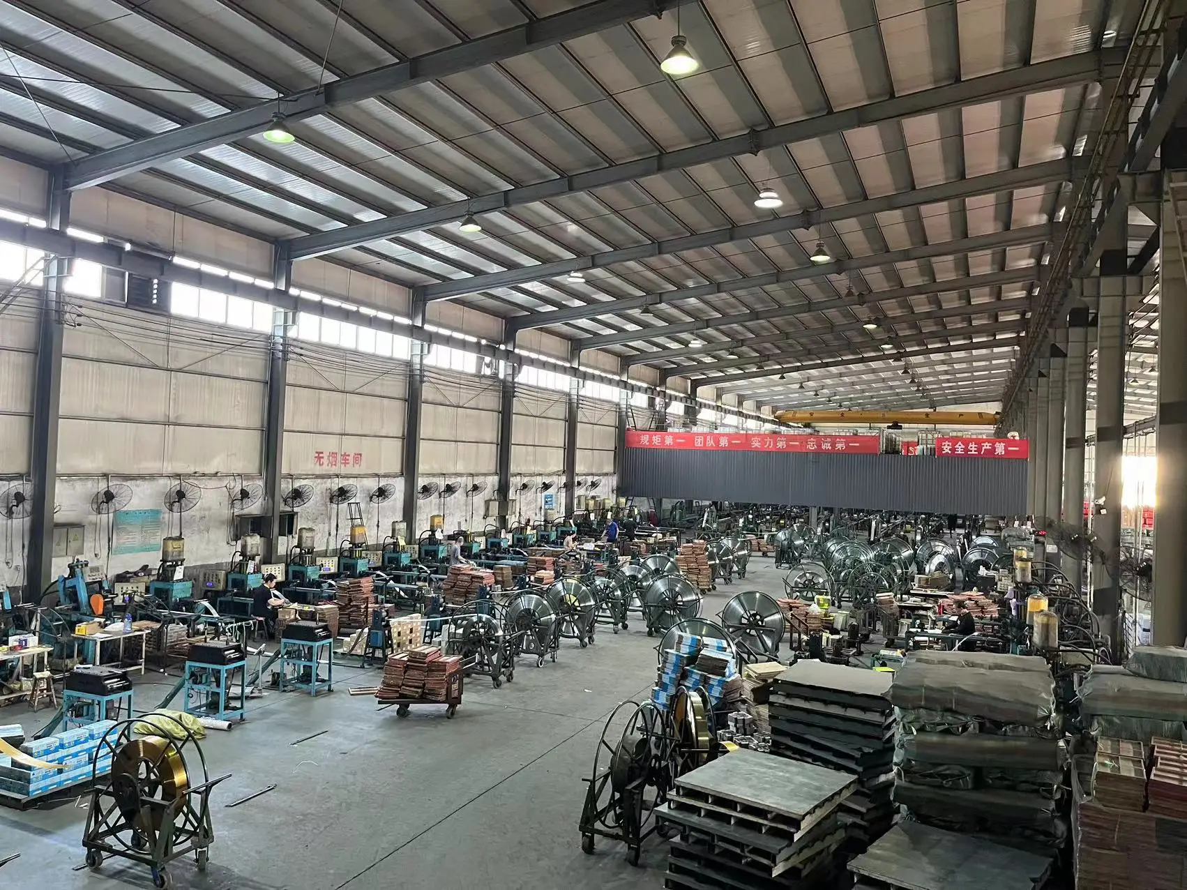 XD Stapler Pin CF Series Wave Corrugated Fasteners Staple Pins Metal Staples Nails for Wood Joinery and Furniture Assembly