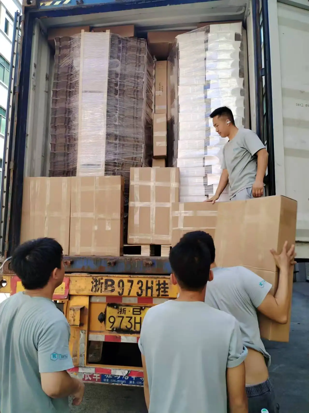 Packaging & shipping specifications