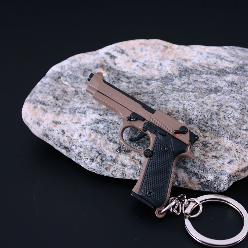 【未発火品】MGC モデルガン ベレッタ M96FS キーホルダー付属 Amazon.co.jp: 1/3スケール 金属製 ミニチュア ベレッタ m92f