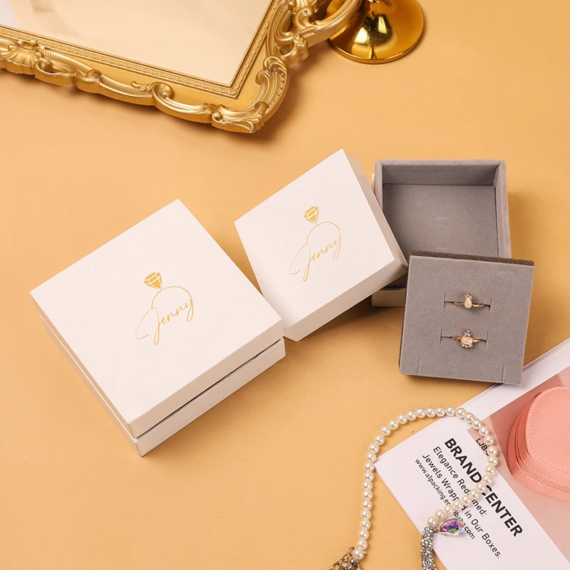Customized Paper Jewelry Packaging Box for Rings Earrings Bracelets Necklaces with CMYK/Pantone Color and Emboss/Deboss Logo