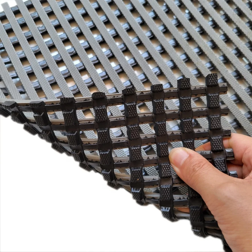 Anti Skid Rubber Mat for Swimming Pool deck, Thickness: 10 mm, Size: 0.9  Mtr X 10 Mtrs