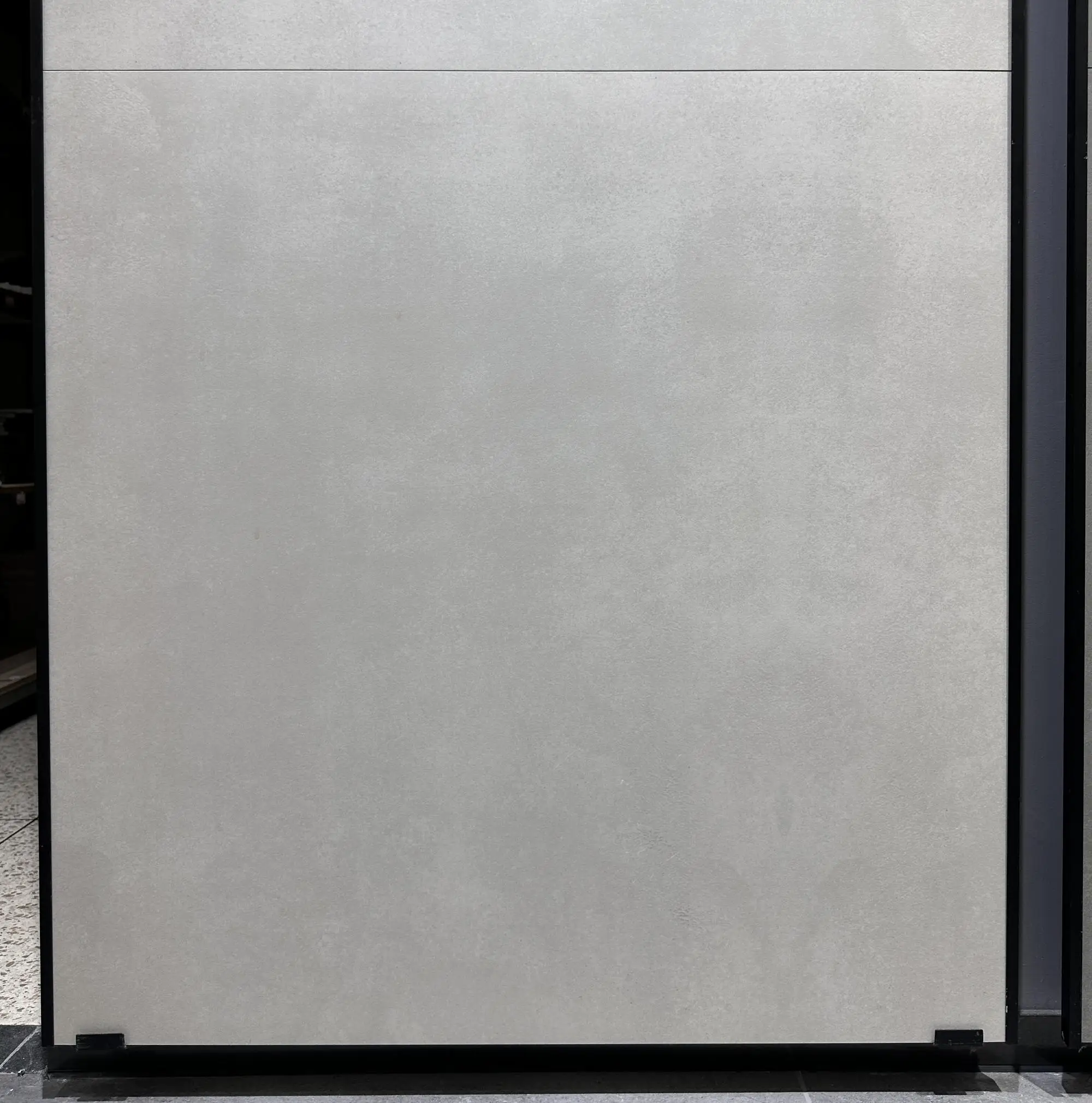 ホットセール 600×600mm フロアタイル コンクリート調 マット仕上げ 