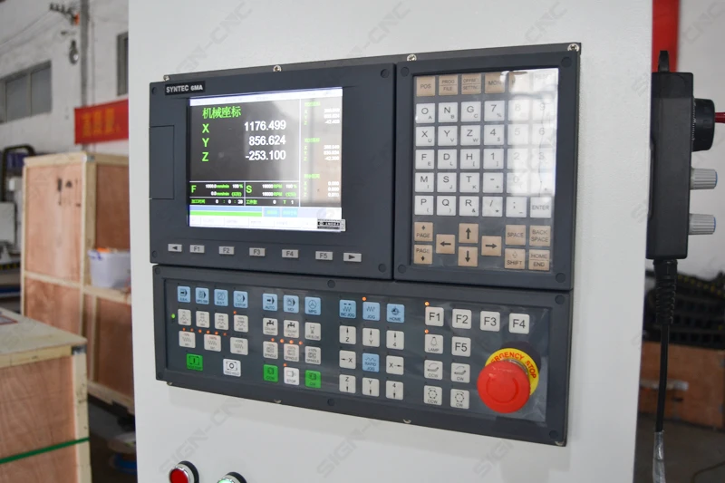 Three Heads CNC Router With Horizontal Spindle and Saw Cut Wood CNC Router Machine