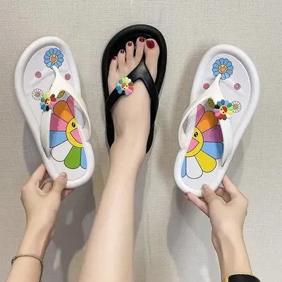 Zapatillas De Girasoles Para Mujer,Zapatos De Interior Al Aire Libre, Sandalias Planas De Playa,Zapatillas Deslizantes De Punta Abierta,Chanclas  De Playa De Verano - Buy Playa Zapatillas Planas,De Gran Tamaño Sandalias  Casuales,Anti-deslizante Fip-flops 