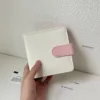 สีขาวและสีชมพู