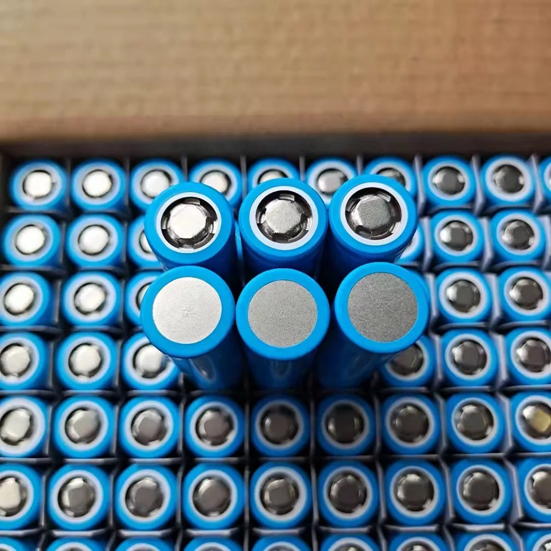 BAK YIWEI SZNS 18650 3.7V Lithium Ion Battery 2550mAh for Electric