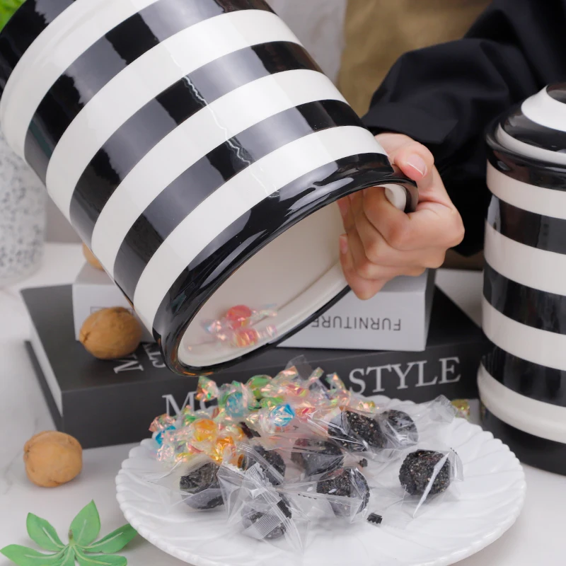 Udeco New Custom Large Capacity Food Storage Jars Striped Storage Tanks Ceramic Sealed Jar for Home Kitchen