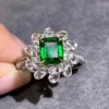 Anillo de diamantes con esmeralda natural
