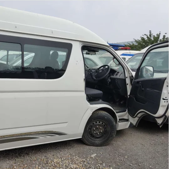 Foton мини автобус низкая цена RHD 15 местный дизельный двигатель мини-фургон 2016/2017/в наличии