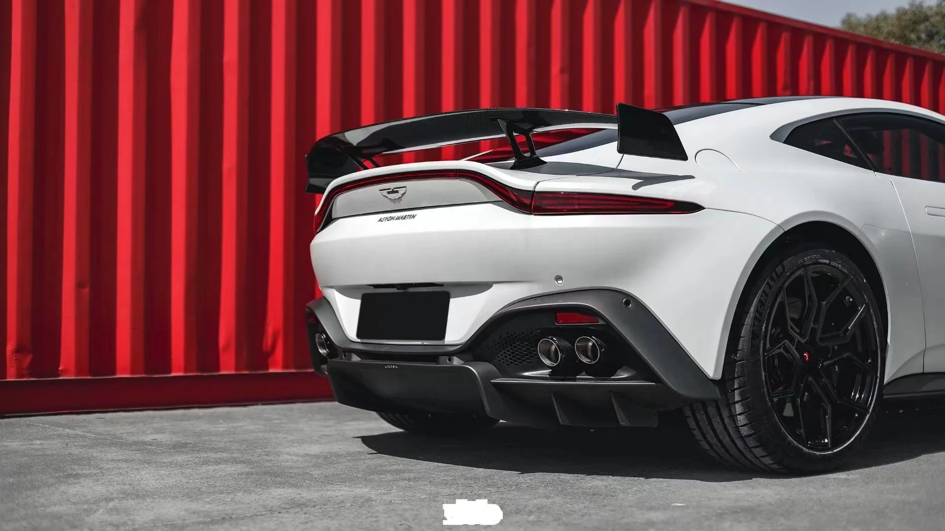 ドライカーボンファイバー製ボディキットスポイラーバンパー
