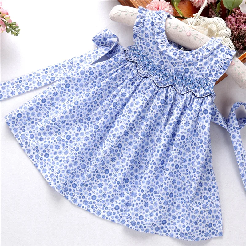 C Little Girls Smocked Clothing Floral 