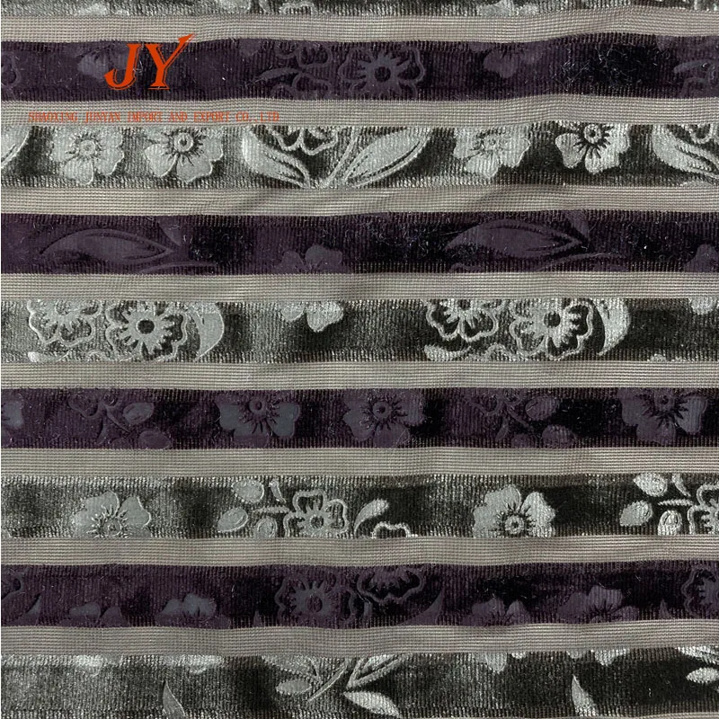 Бесплатный образец, низкий минимальный заказ, супер мягкое рельефное бархатное Норковое одеяло, полиэфирная полосатая ткань