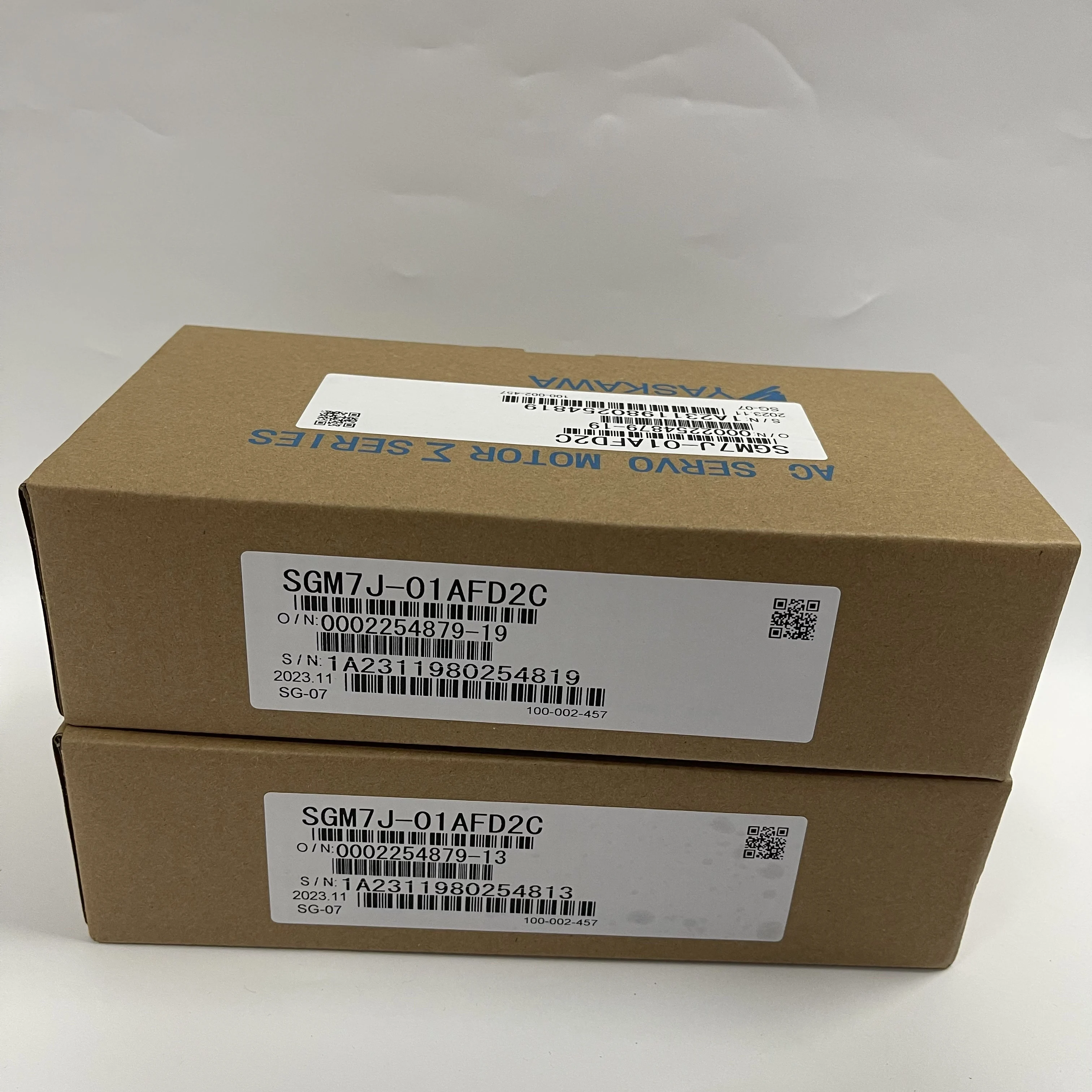 YASKAWA AC Servo Motor SGM7J-01AFD2C YASKAWA AC Servo Motor SGM7J-01AFD2C