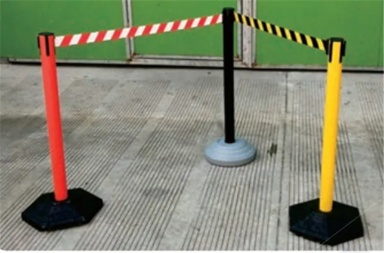 The wheel rubber base plastic PVC retractable belt barrier stanchion Queue Stand