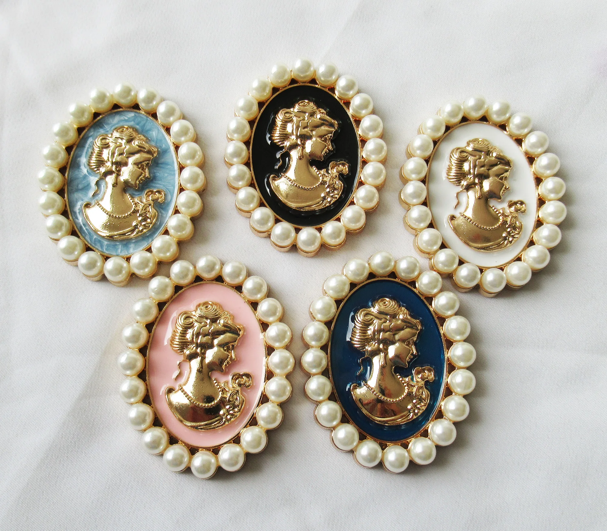 Victorian Lady Cameo 53x42mm Beauty Brooch - KC Gold Plated