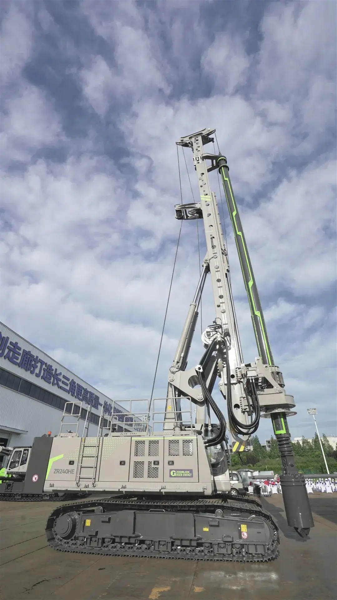 ZDH115パーカッション & マッドポンプウェイマイニング200 m井戸