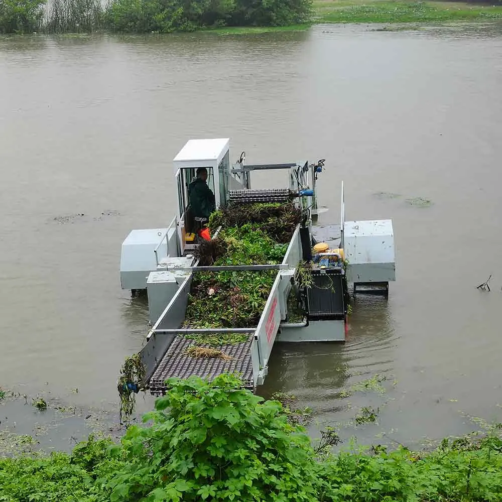 Automatic Water Weed Harvester River Floating Garbage Collecting Cleaning Boat Lake Hyacinth Collector Machine
