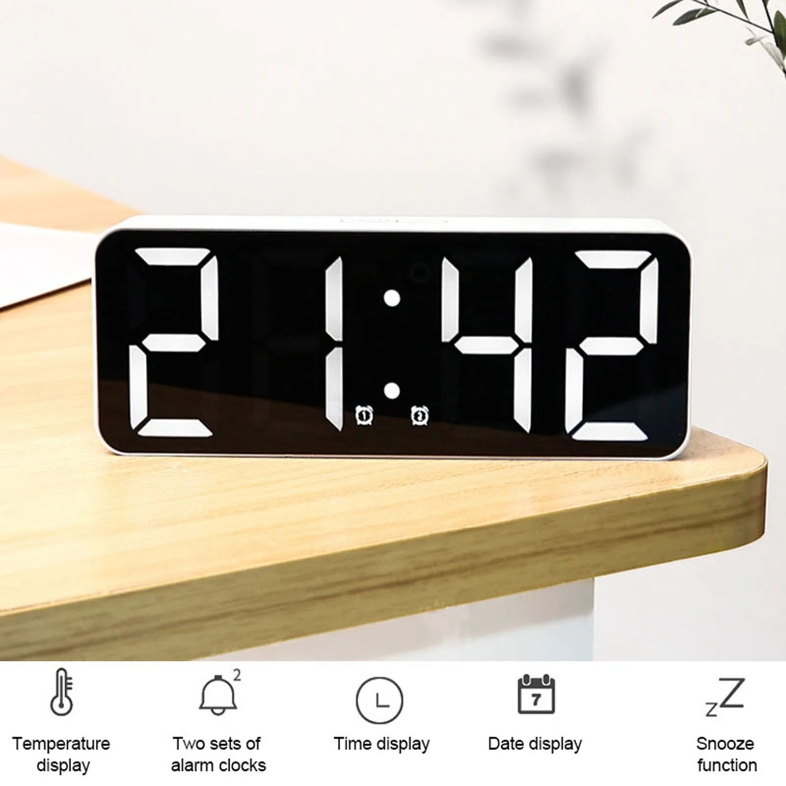 Desk Table Clocks 1PC LED Mirrored Surface Home Garden Decor Elegant Shapes Calendar Digital Alarm Clock