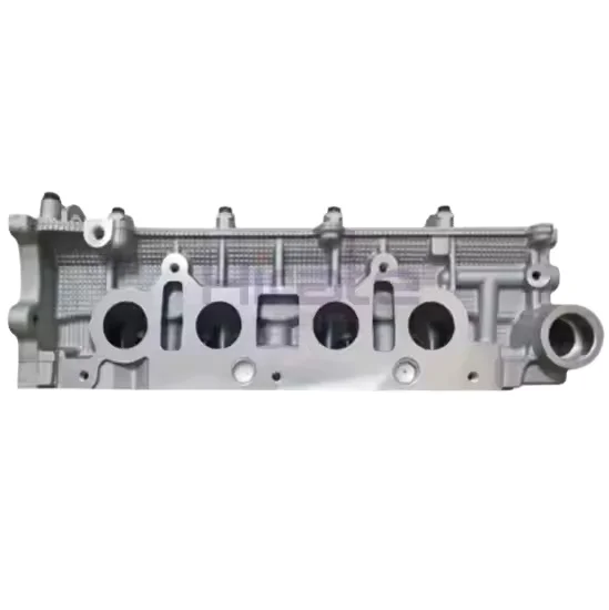 【こうちゃん】#2B #12C おまとめ購入品 Hirate 11101-28011 11101-28012 16V 2.4L Engine Cylinder Head