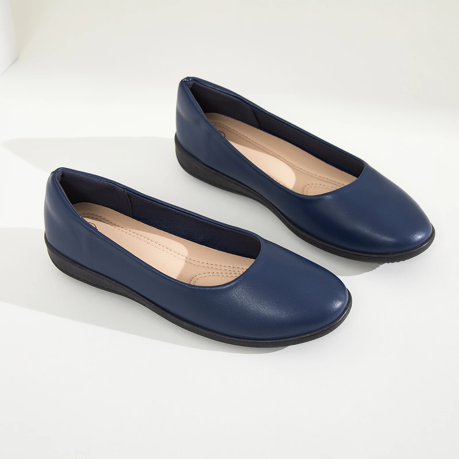 Luxury High Quality Customized Leather Women's Loafers Round Toe Flat Shoes Slingback Anti Slip Spring Shoes