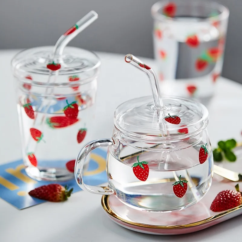 Устойчивая к высоким температурам стеклянная соломенная чашка с клубничным