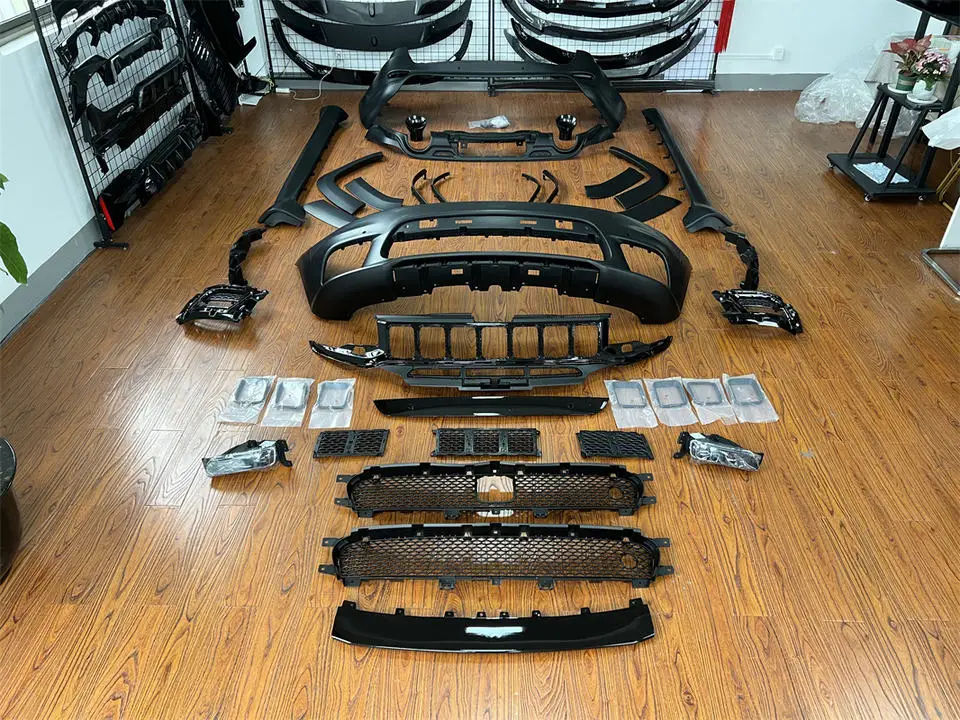 2025 Bodykit For Jeep Grand Cherokee 2011-2022 Upgrade To 2023 SRT-8 SRT Body Kit Accessories LED